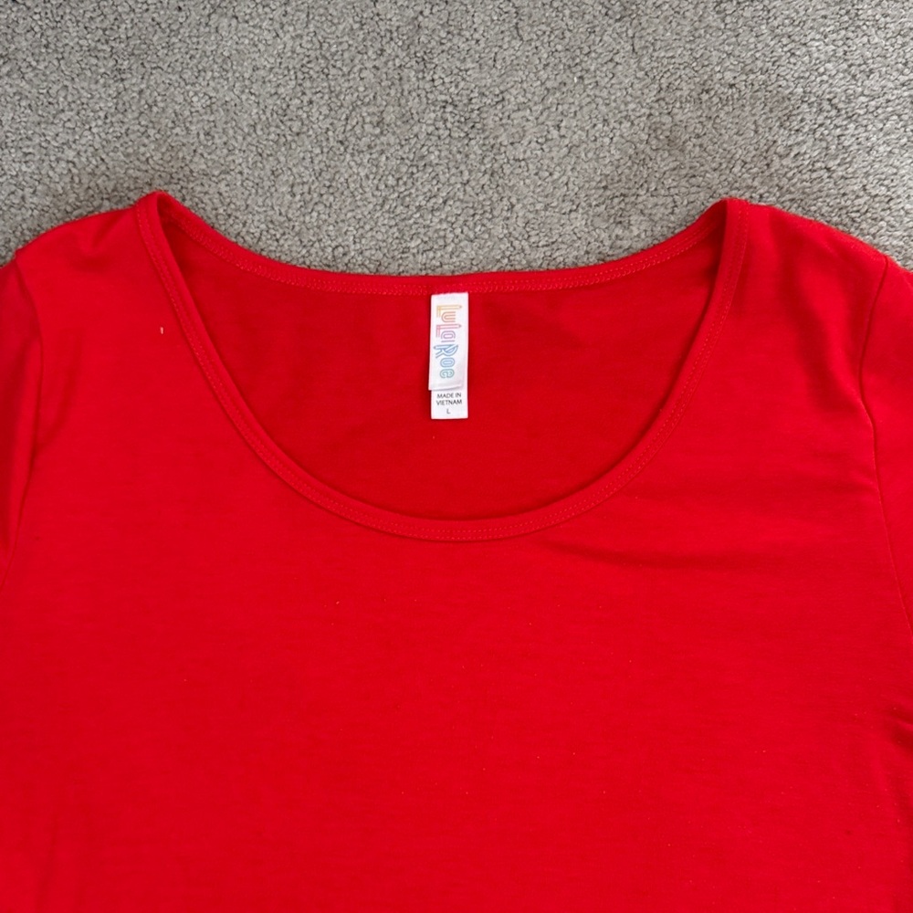 LuLaRoe Vibrant Red Short Sleeve Tee(classic) - Picture 3 of 5